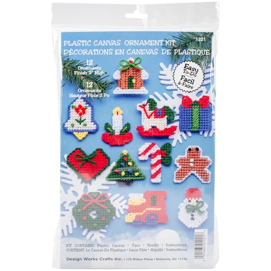 Design Works&#x2122; Country Christmas Plastic Canvas Ornament Kit